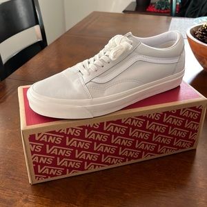 BRAND NEW grey leather mens vans